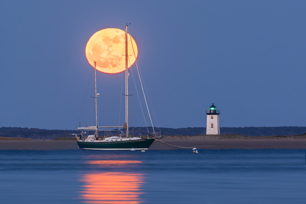 Moonrise-at-Long-Point-Light-1.jpg